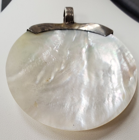 Jewelry - Picture 2 of 3